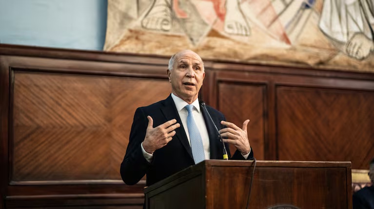 Lorenzetti sobre García Mansilla